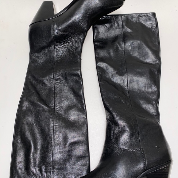 NEW. FRYE Leather Boots Size 6B (sample) - Picture 5 of 8